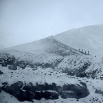 Escalade sur le volcan Ætna. ,, העפילו, העפילו, אל ראש האתנה העפילו